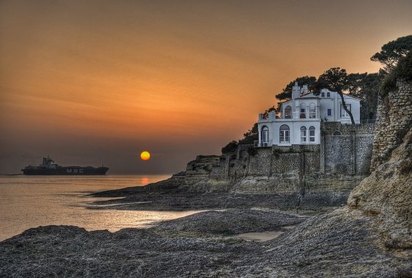 Trouver le meilleur emplacement de camping à Royan sans se ruiner