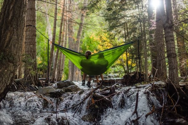 Guide des spots de camping en montagne dans les Hautes-Alpes
